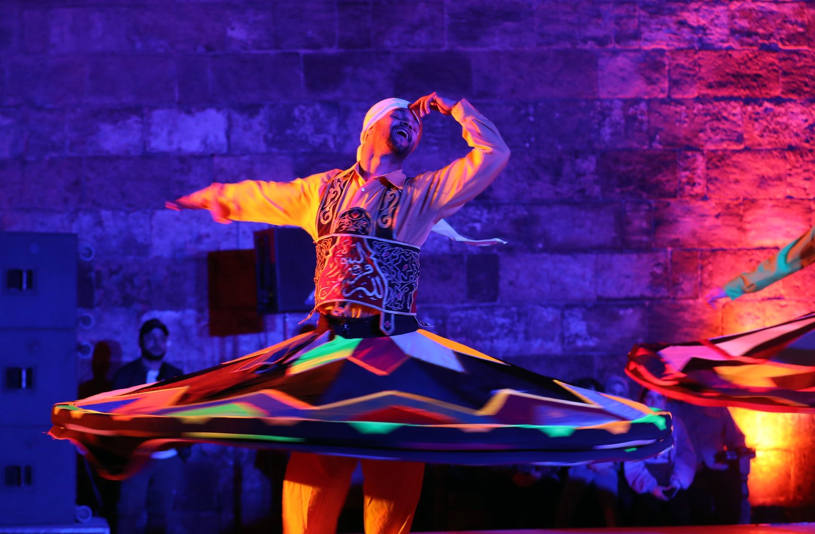 Tanoora Dance